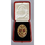 Cased silver gilt Knight's Bachelor's badge (approved in 1926) hallmarked for London 1928, 80cm x