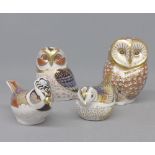 Mixed Lot: Royal Crown Derby paperweights crested tit, fire crest and two owls, largest 4 “ high