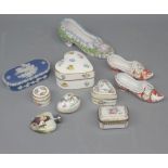 Mixed Lot: various small heart-shaped trinket boxes, miniature shoes to include Moss ware example,