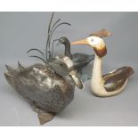 Mixed lot of bird ornaments: pottery model of a great crested grebe, further bronzed metal model