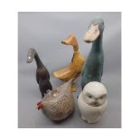 Mixed Lot: three assorted model ducks, carved wooden hen, further covered jar formed as an owl (5)