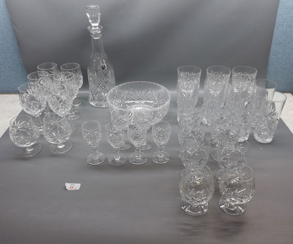 Quantity of Edinburgh Crystal glass wares to include decanter, bowl, and various drinking glasses