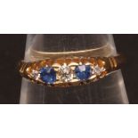 Late Victorian sapphire and diamond five stone ring, the 18ct yellow gold mount with a boat-shaped