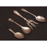 Mixed lot of various silver wares to include three decorated spoons includes Queen Elizabeth