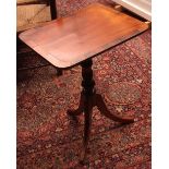 Victorian mahogany aesthetic style pedestal table, crossbanded in rosewood and raised on a ring