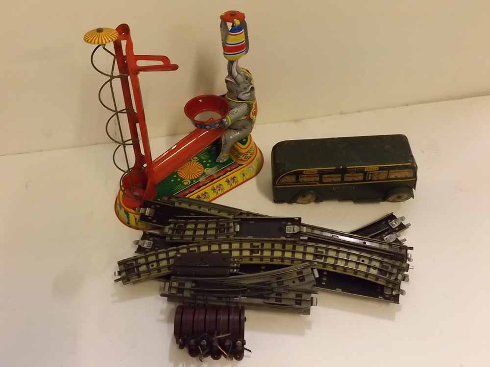 Box: mixed wares to include clockwork green line bus, model railway track, clockwork model