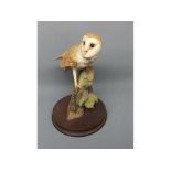 Border Fine Art figures (unboxed and uncertificated): Snowy Owl on a post with hinge by Ayres