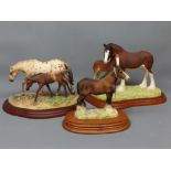 Border Fine Art figures (unboxed and uncertificated): Appaloosa mare and foal, model number A0184,