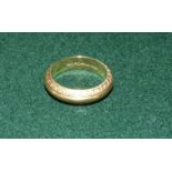 14ct gold wedding band size O, 7.6grams