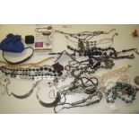 Quantity of costume jewellery