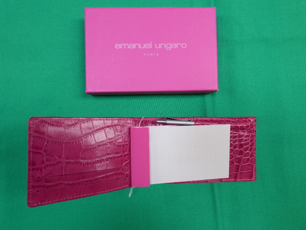 Emanuel Ungaro Paris, pink leather card holder - Image 2 of 3