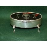 Edwardian oval ring box silver with inlaid tortoiseshell lid on cabriolet legs by William Cobyns