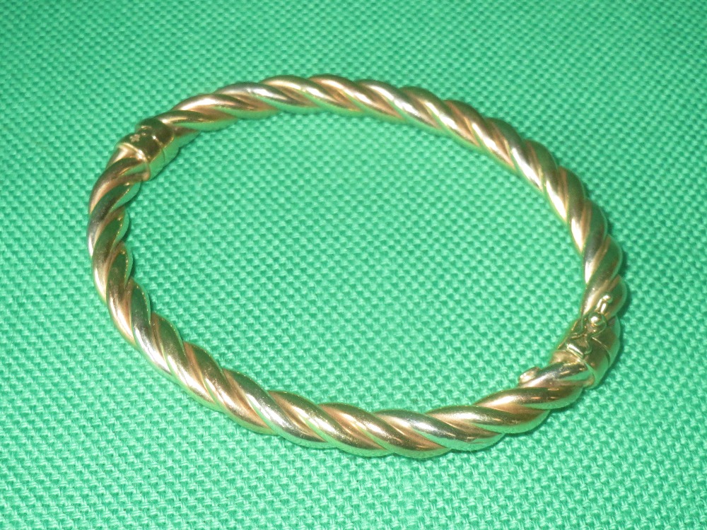 9ct gold and white gold rope twist bracelet 13.9g