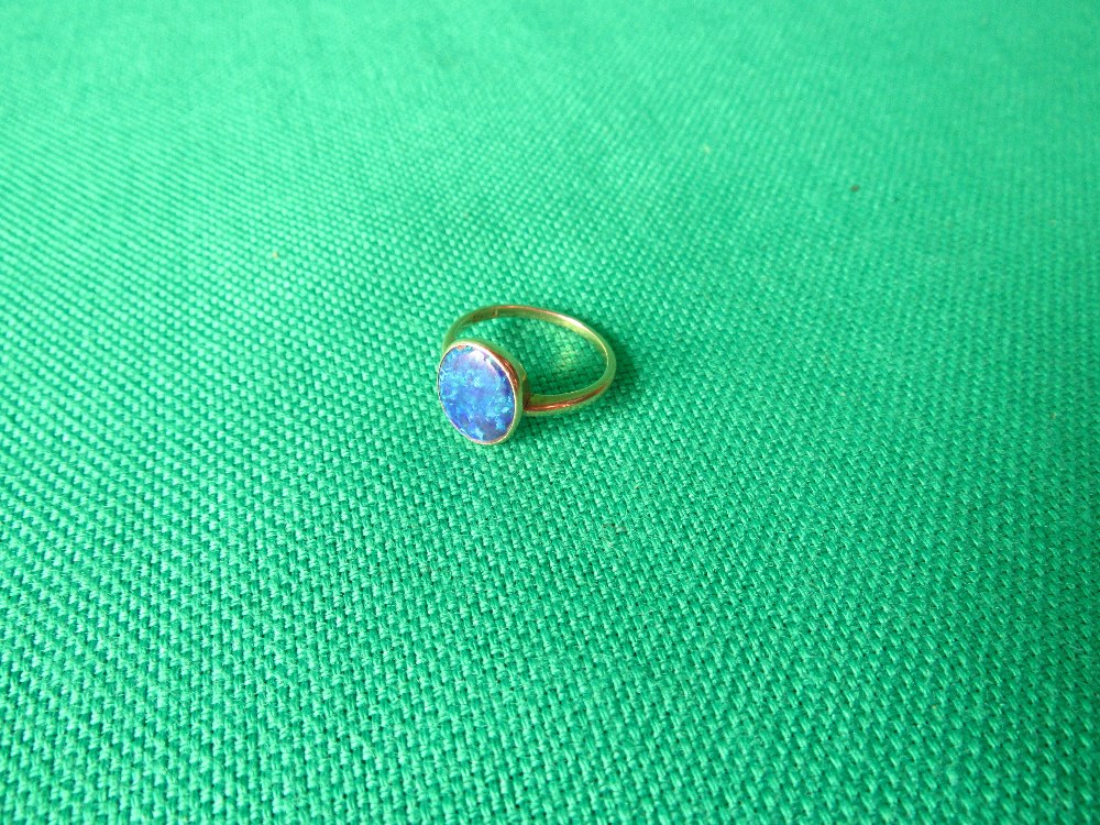 18ct gold opal ring, size M 3.2g - Image 5 of 5