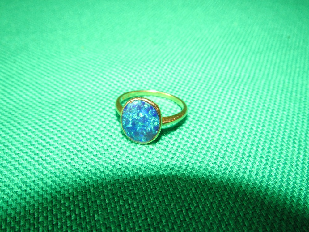 18ct gold opal ring, size M 3.2g - Image 2 of 5