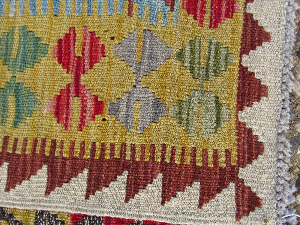 3 small kelims, vegetable dyed, 119x81cm - Image 5 of 5