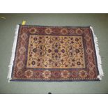 Heriz beige foliate design rug 135x210