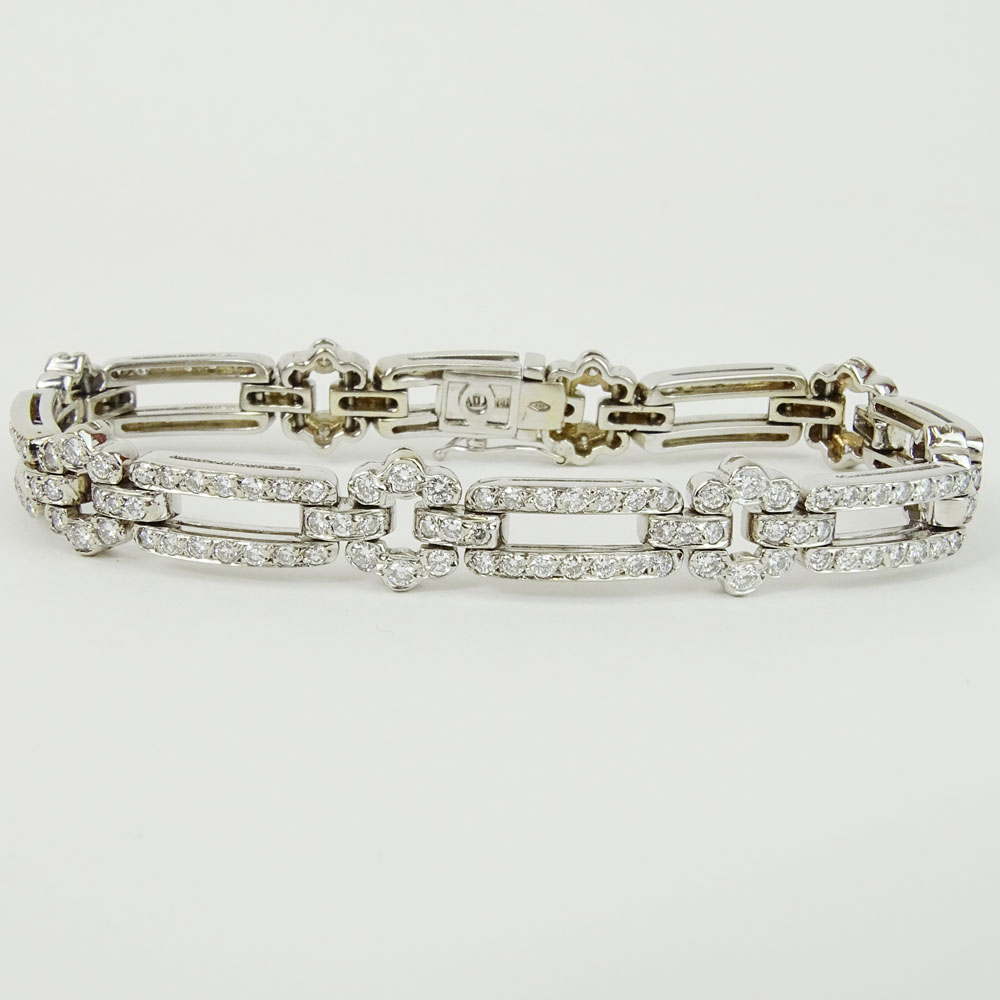 Lady's Approx. 4.0 Carat Round Cut Diamond and 18 Karat White Gold Bracelet. Diamonds F-G color,