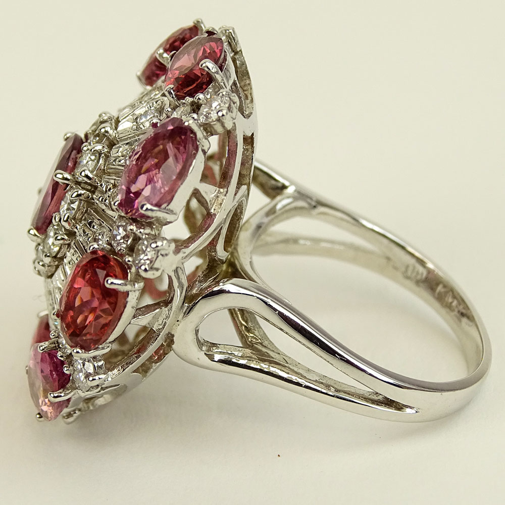 Lady's Vintage approx. 2.0 Carat Round Cut Diamond, Oval Cut Garnet and 14 Karat White Gold Ring. - Image 4 of 8