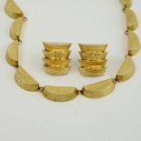 Retro 14 Karat Yellow Gold Necklace and Earring Suite, en suite with the previous lot. Signed 14K.