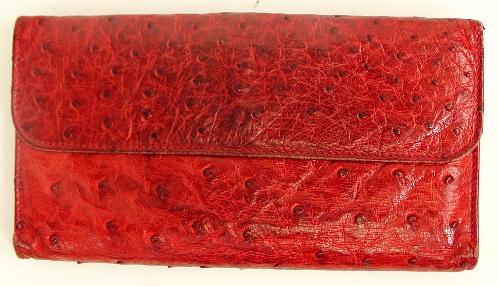 Retro Gucci Red Ostrich Leather Clutch Wallet. Marked with Gucci Monogram Logo Snap, and Gucci Metal - Image 2 of 5