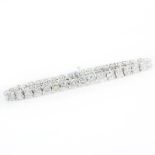 Vintage Approx. 8.31 carat Round Brilliant Cut Diamond and Platinum Line Bracelet. Diamonds G-H