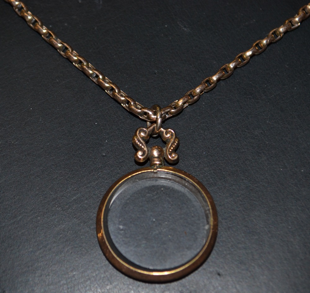 A 9ct gold Victorian/Edwardian chain with a 9ct gold picture locket (screw top) Chester hallmarked