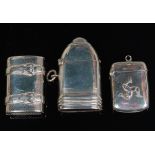 A Victorian novelty silver vesta case, in the form of a travel case,