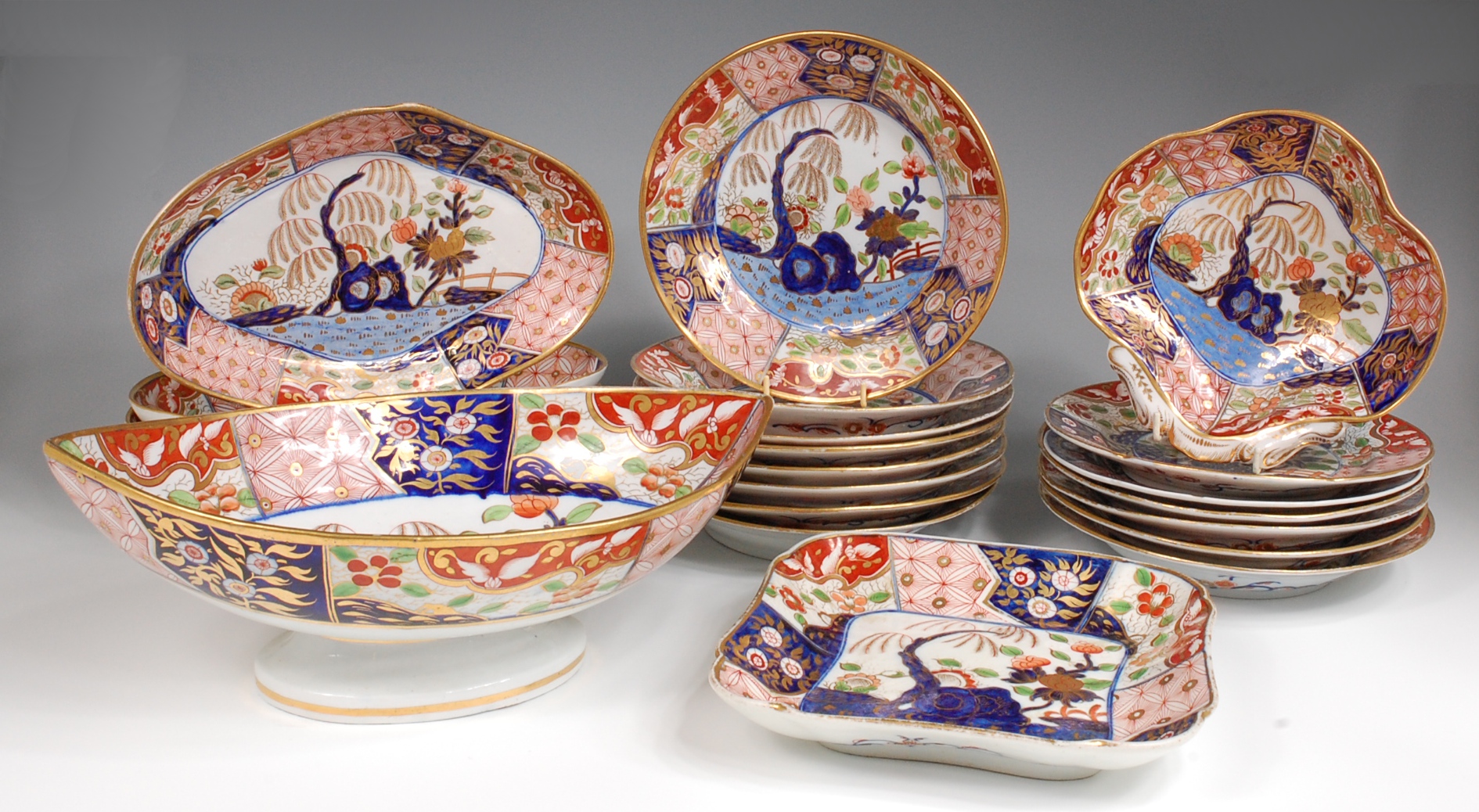 A circa 1810 John Rose Coalport Japan pattern dessert service,