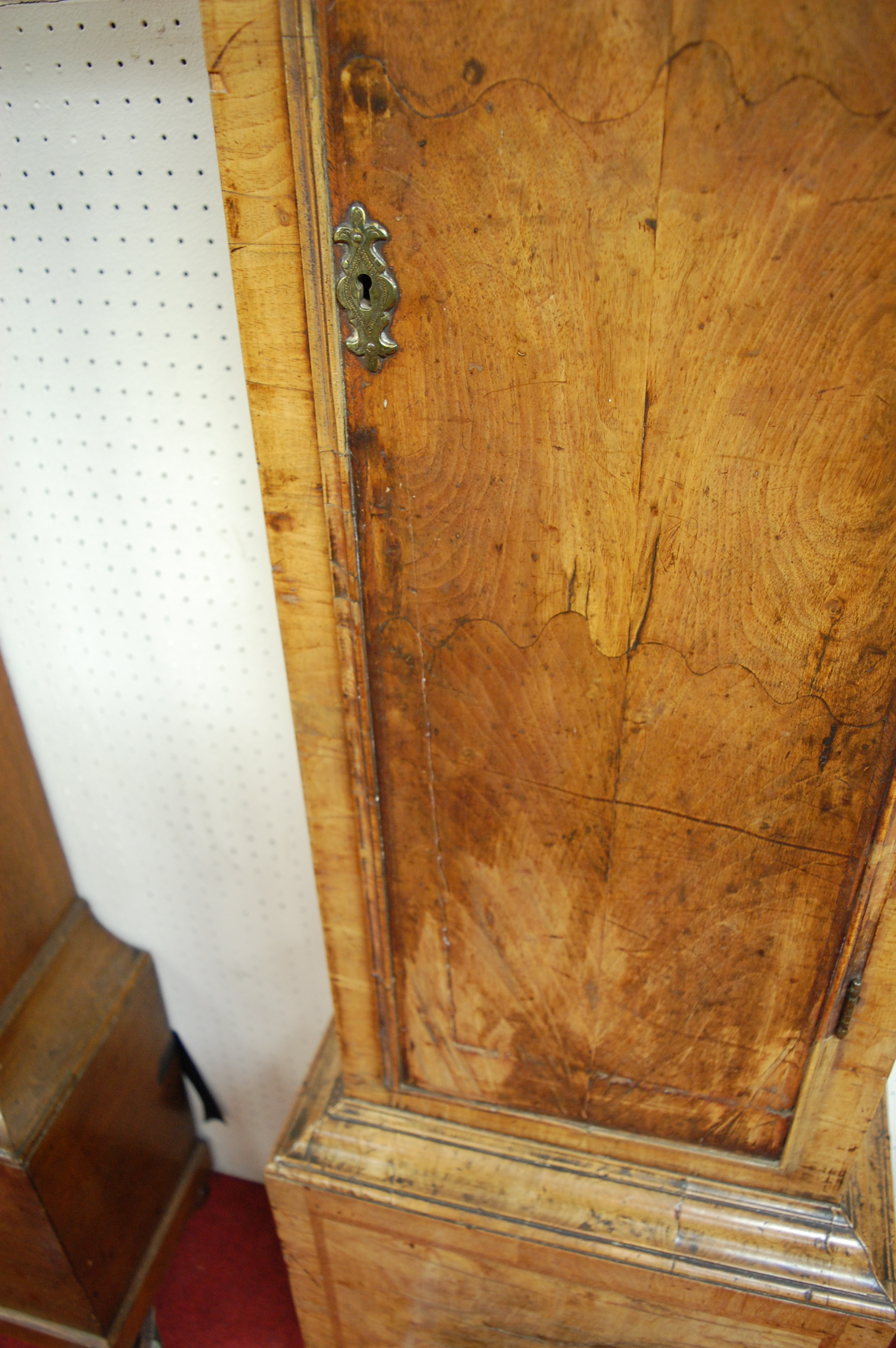 Thomas Cox of Cromhall early 18th century walnut cased longcase clock, - Image 6 of 15