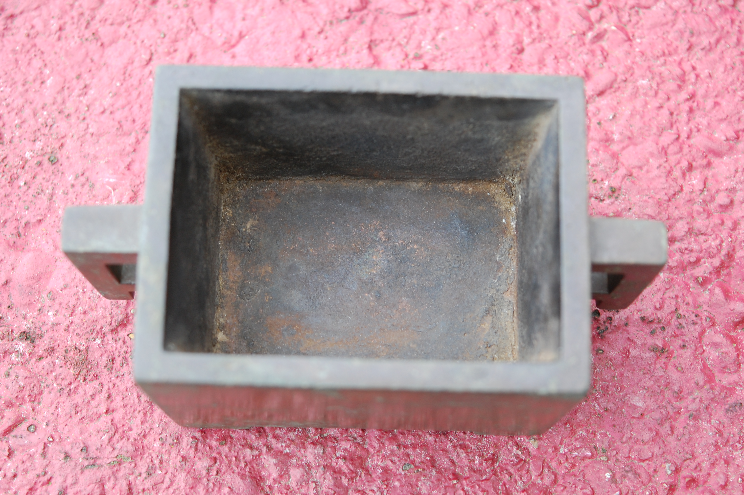 A Chinese bronze rectangular censor, having twin square handles and raised on low feet, - Image 5 of 13