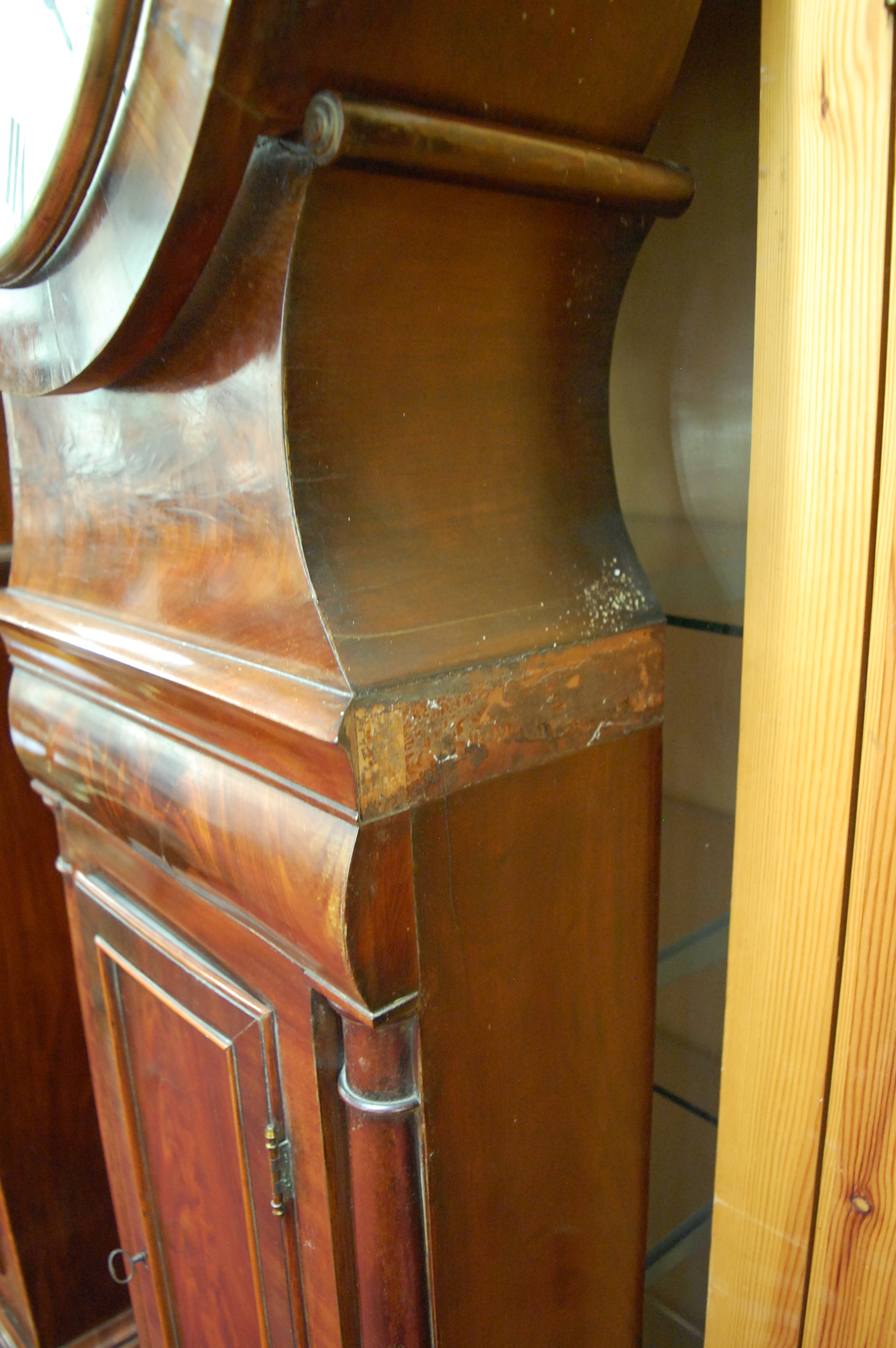 Thomas Cox of Cromhall early 18th century walnut cased longcase clock, - Image 14 of 15