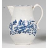 An 18th century Lowestoft porcelain sparrowbeak cream jug,