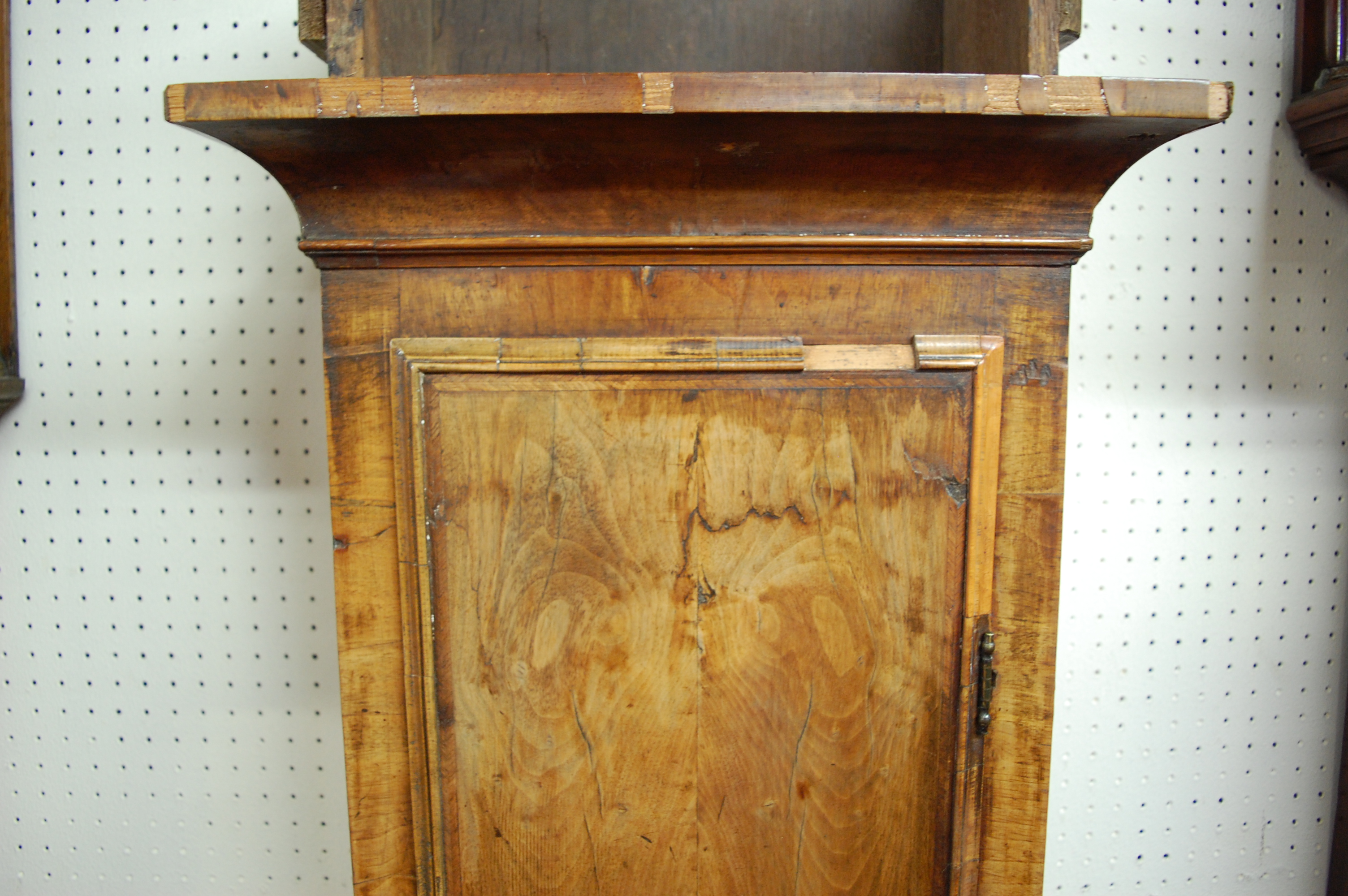 Thomas Cox of Cromhall early 18th century walnut cased longcase clock, - Image 7 of 15