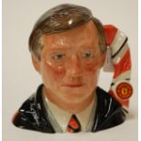 A Ray Noble of Noble Ceramics Sporting Series The Manager's character jug of Alex Ferguson,