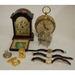 A small collection of miscellaneous items to include modern mantel clock,