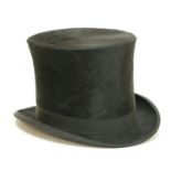 An Edwardian brushed velvet top hat by Vadum,