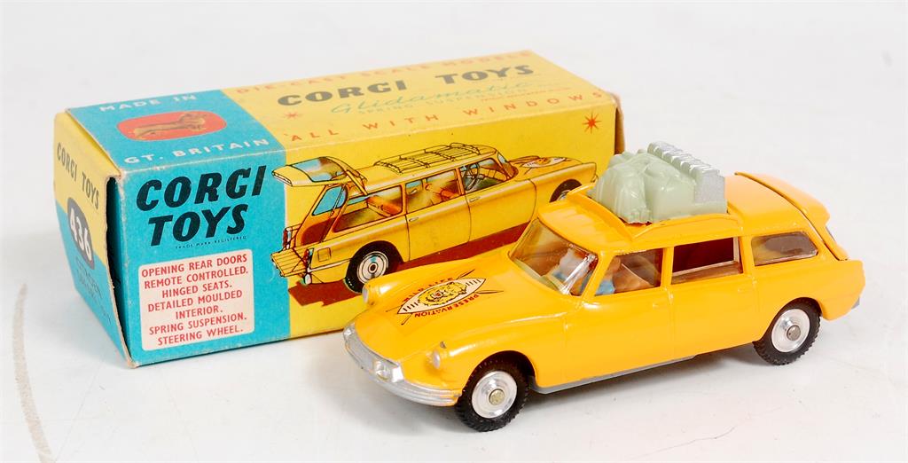 Corgi Toys, 436 Citroen ID19 'Safari' with yellow body and green/brown interior, driver, passenger,
