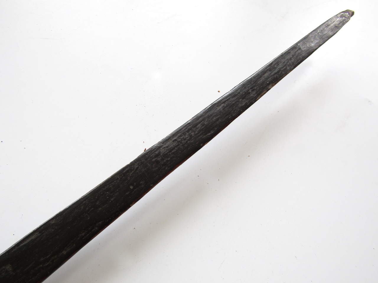 An antique ethnic palm wood long bow, 193 cm - Image 3 of 3