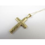 A 9ct gold pendant cross and chain