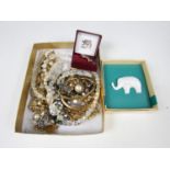 Sundry costume jewellery, including a Steiff Boutique porcelain brooch of an elephant, together with