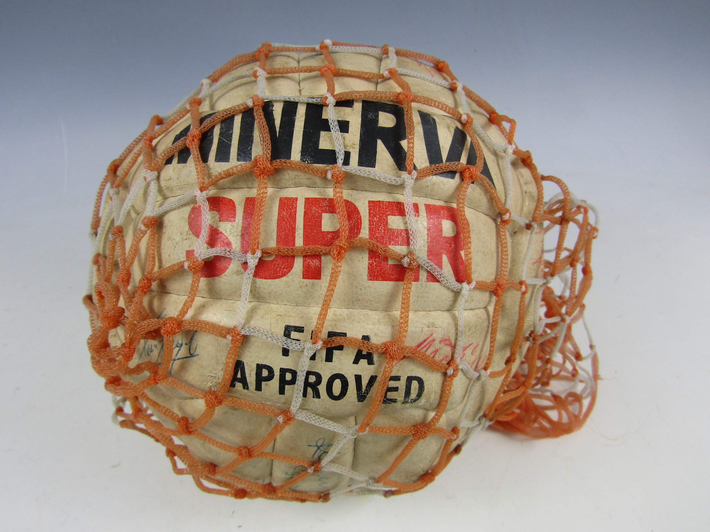 [Autographs] A white Minerva Super leather football signed by the England national football squad,