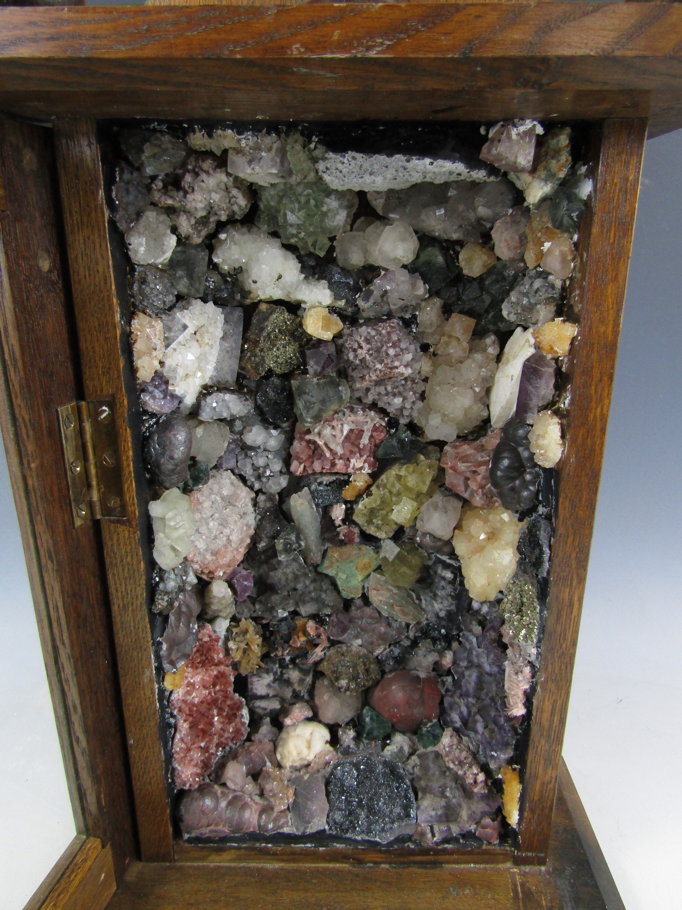 A Victorian miner's mineral specimen grotto, 34 x 18 x 70 cm - Image 3 of 4