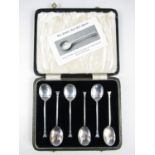 A cased set of six early George VI silver seal top teaspoons, Birmingham 1937, 42g