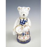 A Royal Crown Derby bear paperweight Cook, 9 cm