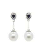 White gold, blue sapphire, diamonds and Australian pearl earrings Pendientes en oro blanco con