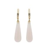 Gold, diamonds and pink quartz earrings Pendientes media criolla en oro con centro de diamantes