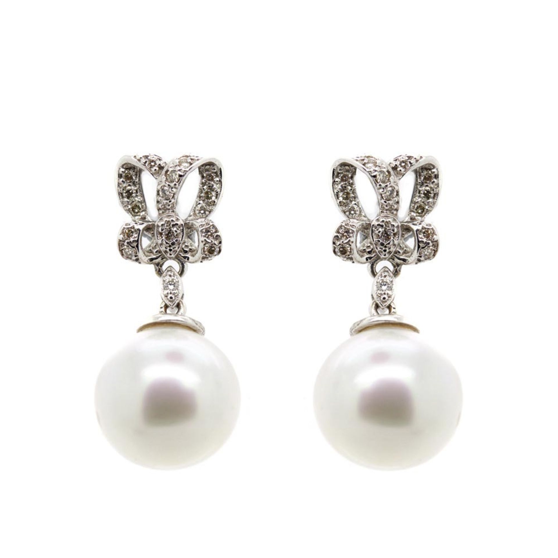 White gold, diamonds and Australian pearl earrings