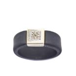 Rubber, white gold and diamonds ring