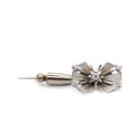 White gold and diamonds needle brooch